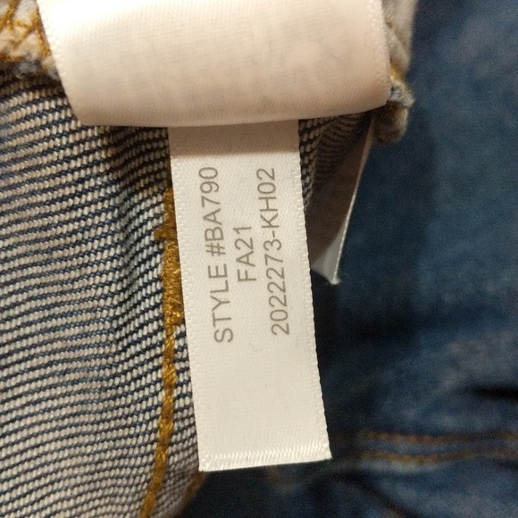 #706J. CREW 10" High Rise Skinny Women's Jeans with Raw Hem. Medium Wash. 30 - Picture 8 of 10